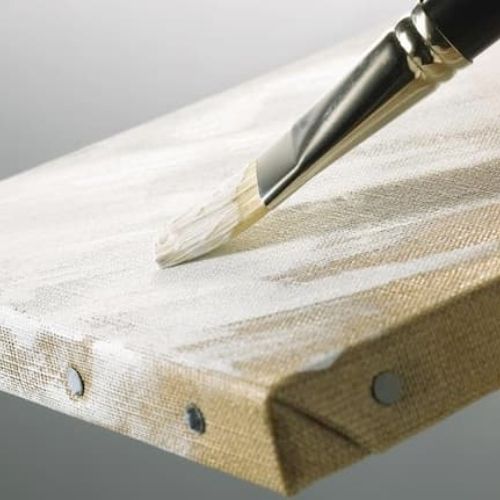 Gesso franco arte con pincel sobre lienzo